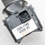 Oriģinālais Opel Meriva B stūres kolonnas turētāja tīrītāja slēdzis 13305522, 20941131