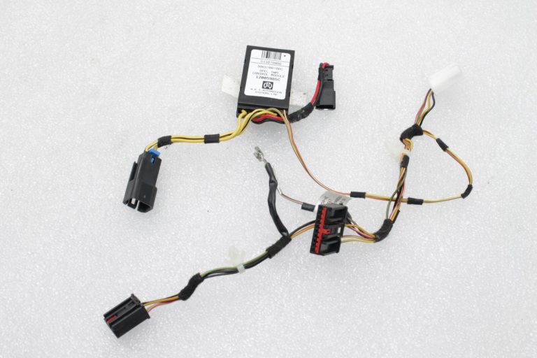 Oriģinālā Opel Meriva B stūres riteņa apsildītāja vadu instalācija, stereo bloks 13318432, 1237185