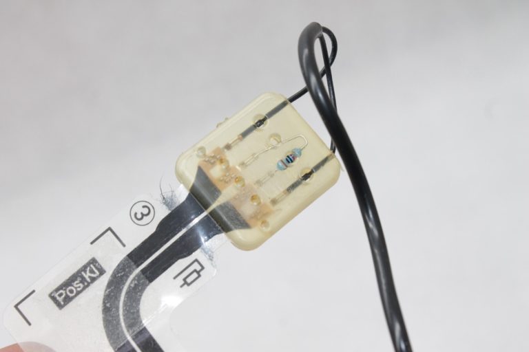 Opel Meriva B Priekšējie labās puses pasažieru sēdekļi OCS sēdekļa aizņemtības sensors 13229997