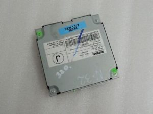 Nissan Qashqai II MK2 J11 Control unit 284A1HV00A Control unit EN-3354P