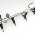 OEM Mercedes Benz W245 W169 1.7i Degvielas sadalītājs ar inžektoriem A2660700895