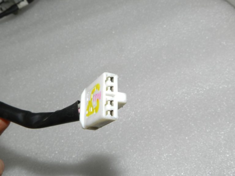 Hyundai i40 SW aizmugurējo lukturu instalācijas siksna kreisais labais 92460-3Z000, 92451K, 924603Z000