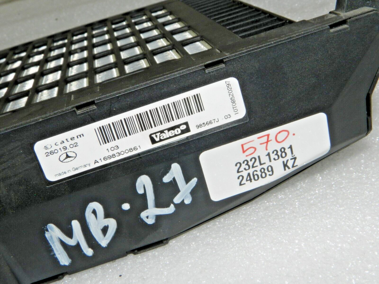 Valeo Mercedes ML W164 A W169 Palīgsildītājs A1698300861, A1698300861