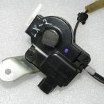 Oriģinālā aprīkojuma Lexus RX III (AL10) degvielas uzpildes pārsega bloķēšanas mehānisms 77030-48050, 7703048050
