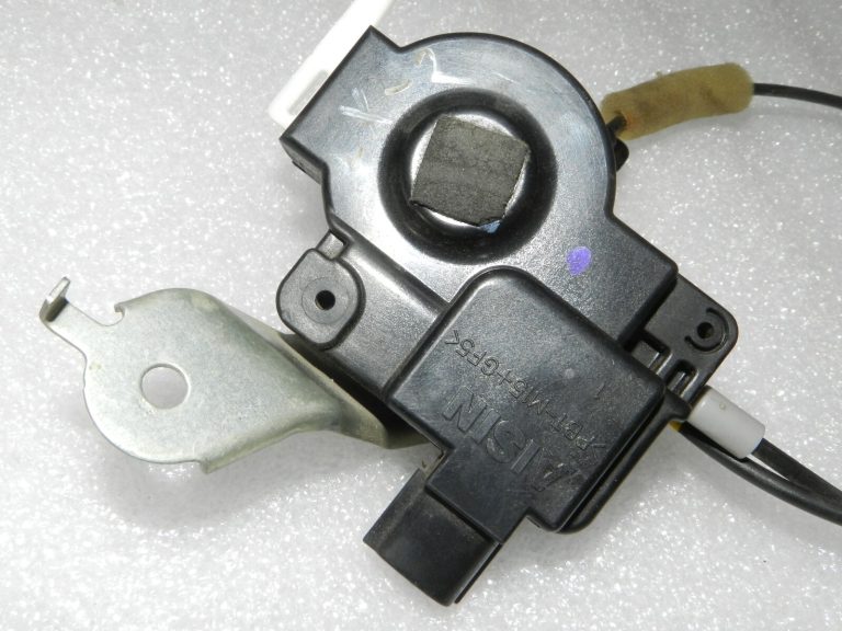 Oriģinālā aprīkojuma Lexus RX III (AL10) degvielas uzpildes pārsega bloķēšanas mehānisms 77030-48050, 7703048050