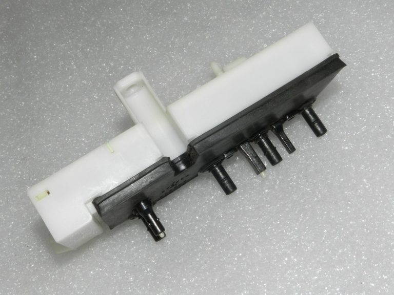 Lexus RX III (AL10) Priekšējā kreisā sēdekļa regulēšanas vadības bloks 84070-48020