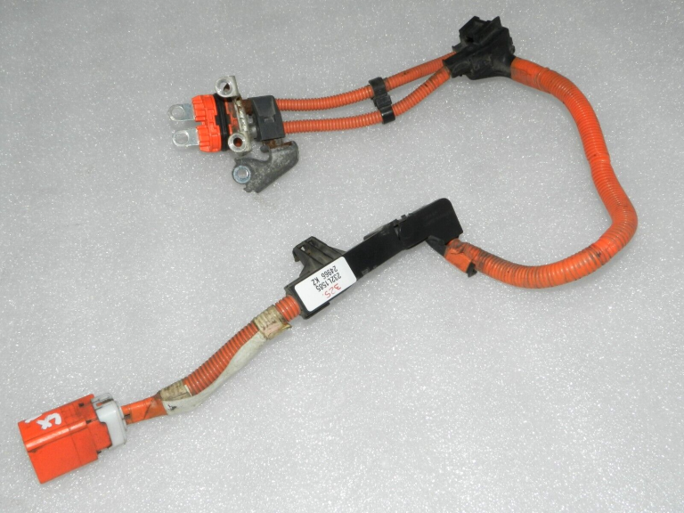 Lexus RX450h (AL10) Elektroinstalācijas instalācijas vadu instalācija Dzinēja Nr.4 82124-48090, 8212448090
