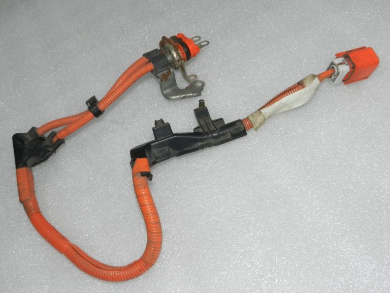 Lexus RX450h (AL10) Elektroinstalācijas instalācijas vadu instalācija Dzinēja Nr.4 82124-48090, 8212448090