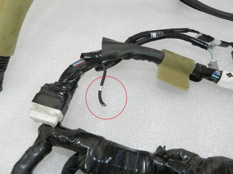 Lexus RX III (AL10) paneļa vadu instalācija 82142-48870, 8214248870