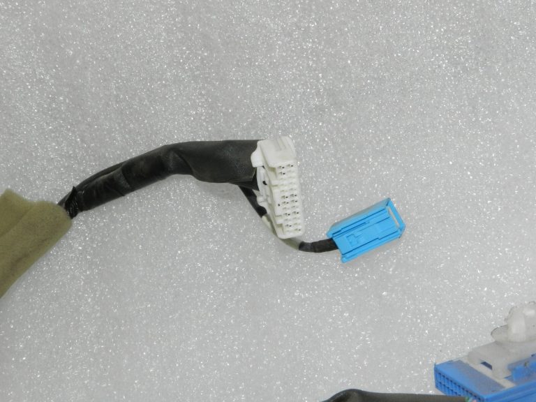 Lexus RX III (AL10) paneļa vadu instalācija 82142-48870, 8214248870