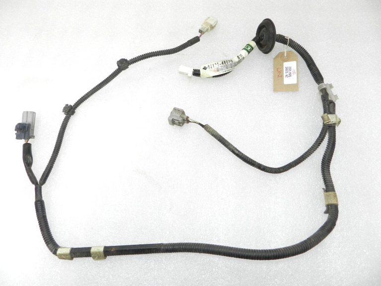 Lexus RX450h (AL10) Elektroinstalācijas instalācijas vads Bagāžas nodalījums 82181-48070, 8218148070