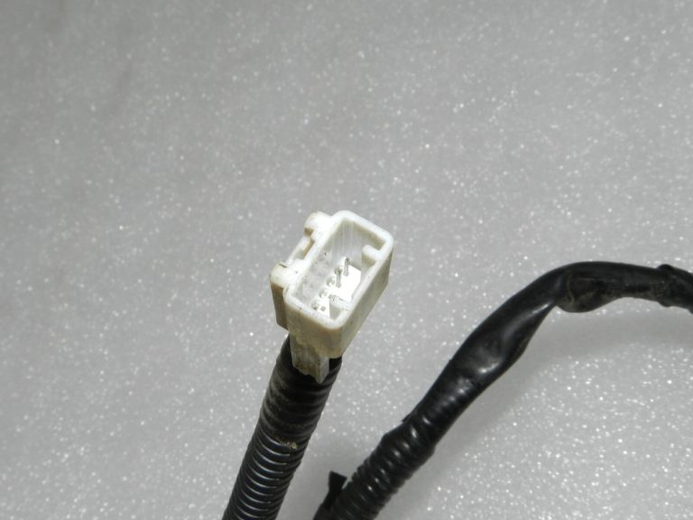Lexus RX III (AL10) Aizmugurējās labās drošības jostas sprādzes Ivory 73230-48360-A0, 7323048360A0