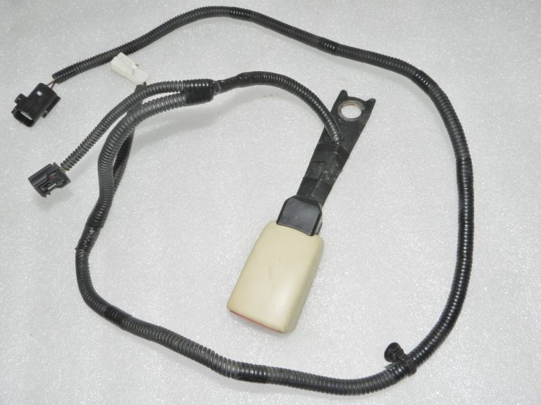 Lexus RX III (AL10) Drošības jostas sprādzes priekšējā kreisā Ivory 73230-48390-A0, 7323048390A0