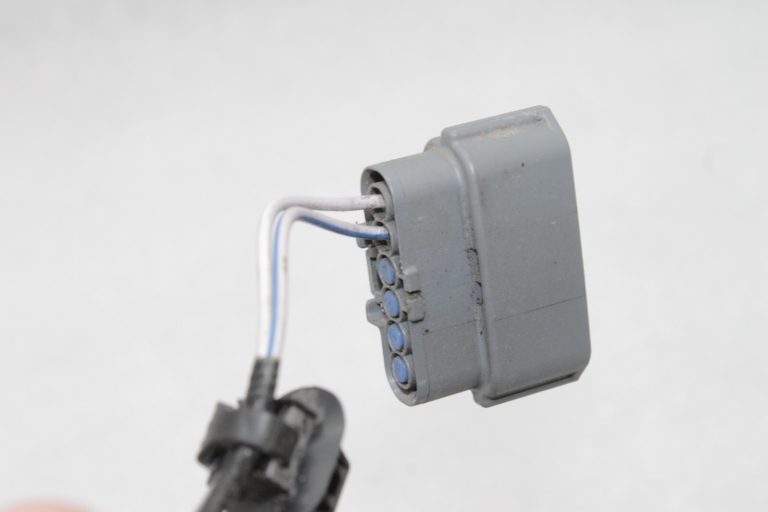 Nissan X-Trail T32 Aizmugurējo labās puses durvju elektroinstalācijas instalācija 241264CE0A, 241264BV0A