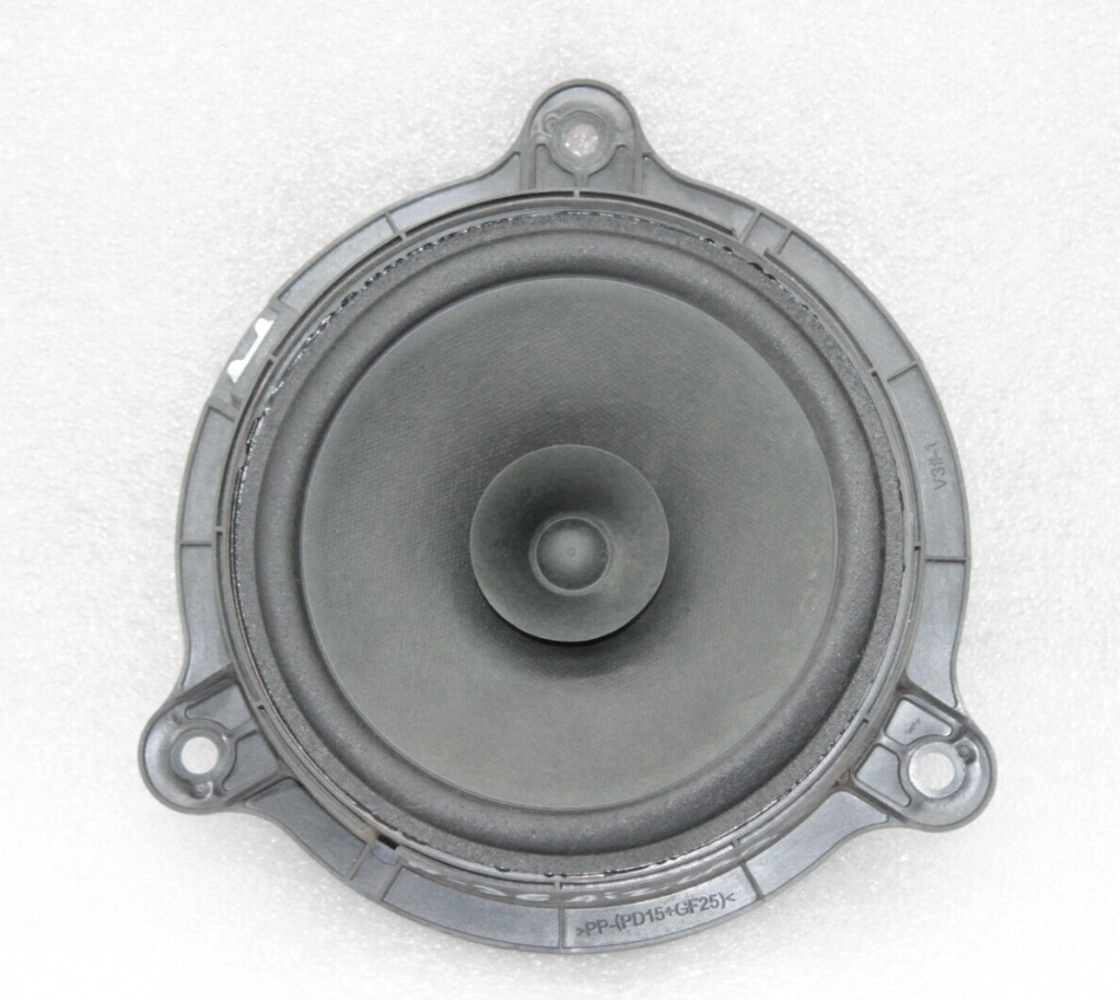 Nissan X-Trail T32 rear loudspeaker front left right door 281563SG0A