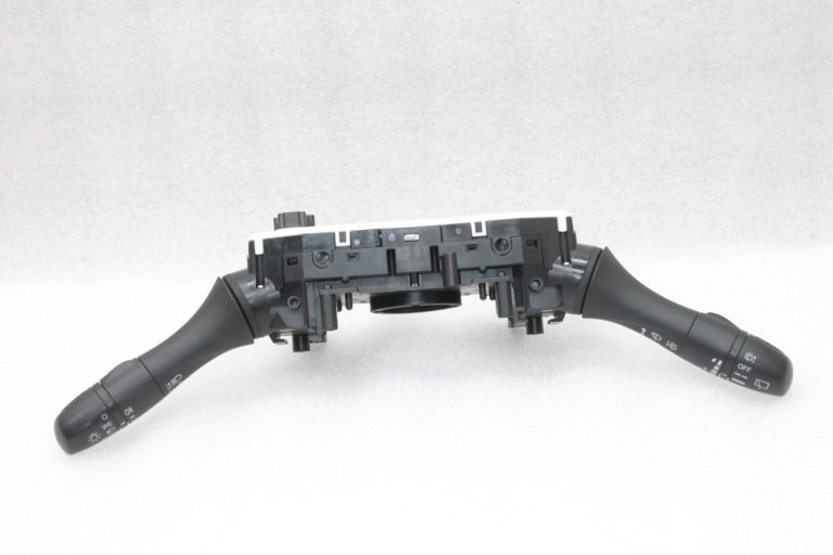 Nissan X-Trail T32 stūres slēdzis 255604CB5A, 25560 4CB5A
