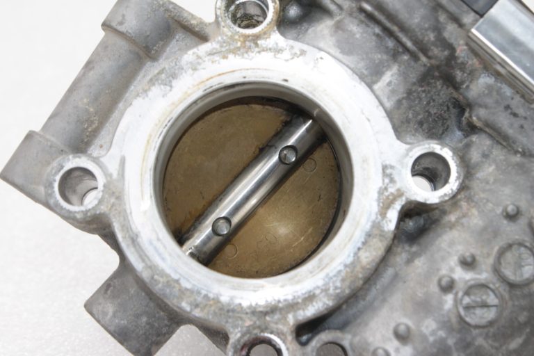 Oriģinālais Opel Meriva B Mokka 1.4 Turbo droseļvārsts 55565489, 825016