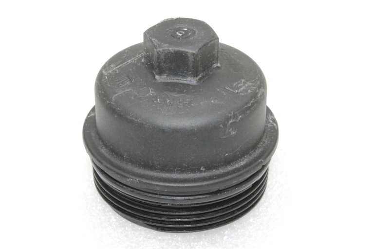 Oriģinālais Opel Meriva B 1.4 eļļas filtra korpuss 55353325, 55593189, 650170