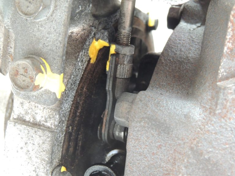 Nissan Navara II D40 3.0DCi V6 V9X turbopūtējs 1441100Q1K Turbokompresors 8201035986