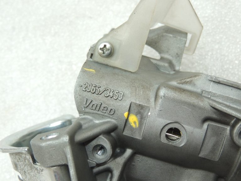 Toyota Avensis T27 Stūres slēdzene Stūres slēdzene 4502002241 45020-02241