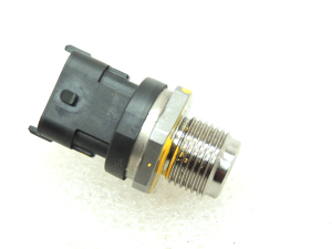Lancia Thema II LX 3.0D 176kW Degvielas spiediena sensors K68247772AA Spiediena sensors