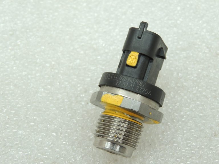 Lancia Thema II LX 3.0D 176kW Degvielas spiediena sensors K68247772AA Spiediena sensors
