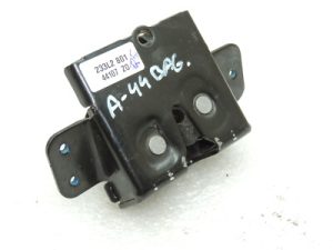 Opel Chevrolet aizmugurējo durvju slēdzene 13501871