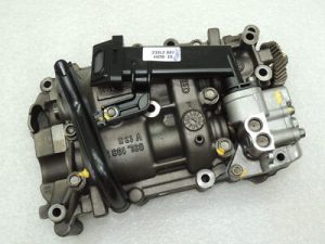 Volkswagen Sharan 7N 2.0TDi CFGC Balansiera vārpstas eļļas sūknis 03L103295F