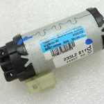Hyundai i40 sēdekļa regulēšanas mehānisma priekšējā labā 884003Z260V2F 885813S000