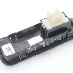 Oriģinālais Dacia Duster I (HS) Priekšējais labās puses elektrisko logu slēdzis 809601386R
