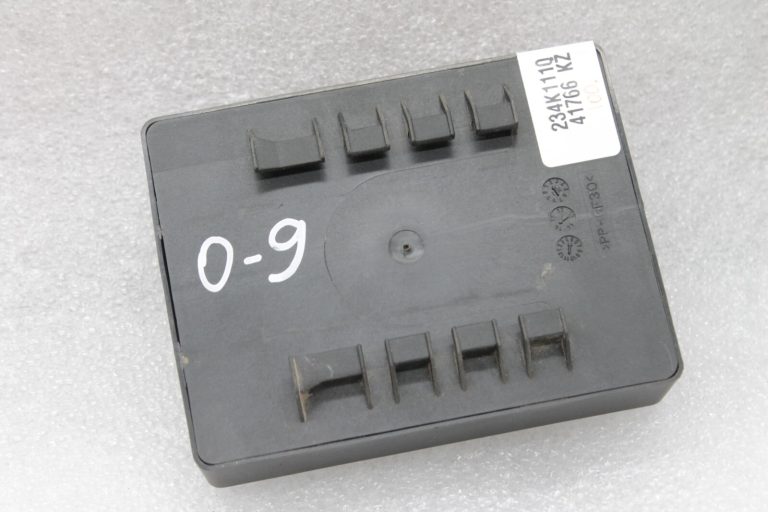 Opel Insignia A aizmugurējo gaismu vadības bloks 13317368, 13334217, 13407207, 1247227