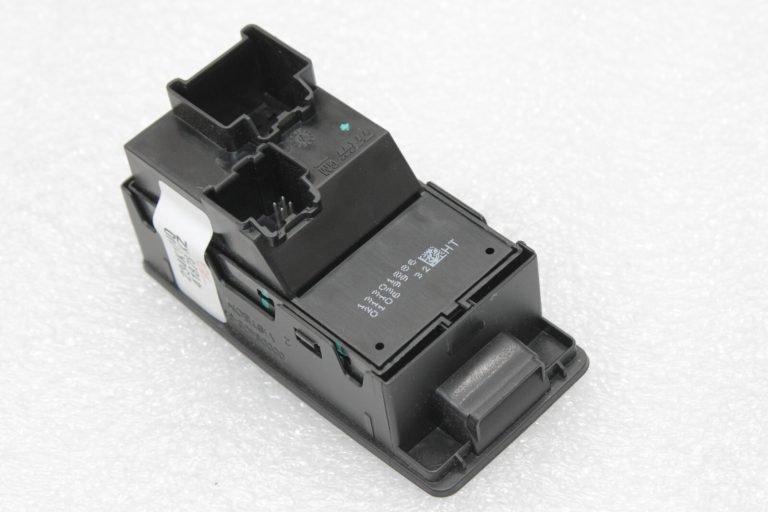 Oriģinālais Opel Insignia A elektrisko logu slēdzis priekšējais labais 13301886, 13301729