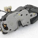 Oriģinālā Opel Insignia A aizmugurējo kreiso durvju slēdzene 13503807, 13578024, 133692