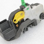 Oriģinālā Opel Insignia A aizmugurējo kreiso durvju slēdzene 13503807, 13578024, 133692