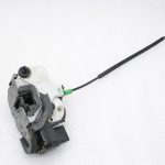Oriģināls Opel Insignia A Aizmugurējā labā durvju slēdzene 13503808, 13578025, 13579566