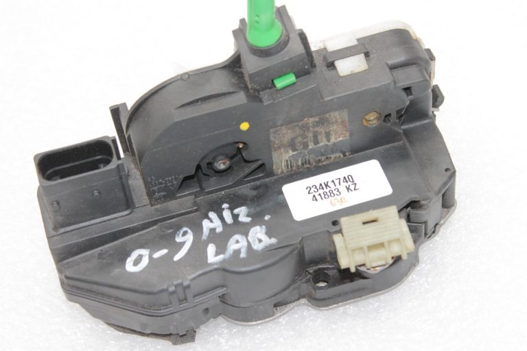 Oriģināls Opel Insignia A Aizmugurējā labā durvju slēdzene 13503808, 13578025, 13579566