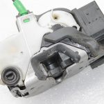 Oriģināls Opel Insignia A Aizmugurējā labā durvju slēdzene 13503808, 13578025, 13579566