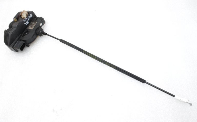 Oriģināls Opel Insignia A Priekšējo kreiso durvju slēdzene 13503801, 13579522, 13577983