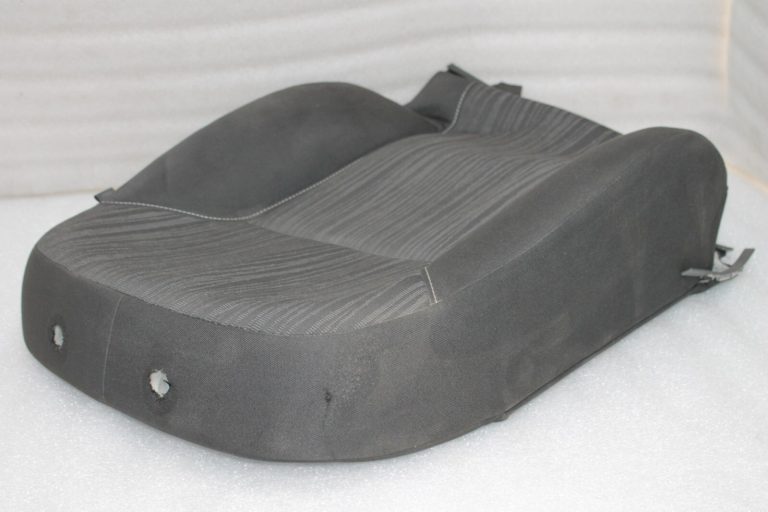 Opel Astra J Priekšējo kreiso sēdekļu atzveltne ar apsildāmu audumu TACX 13257213