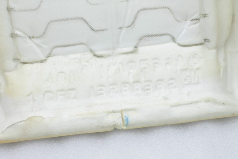 Oriģinālais Opel Meriva B Priekšējā labā sēdekļa atzveltnes polsterējums 13286382, 2250361