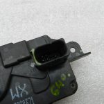 Opel Zafira B Oriģinālā durvju slēdzene priekšā pa kreisi 13220371