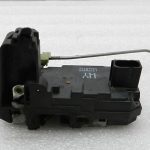 Opel Zafira B oriģinālā durvju slēdzene aizmugurējā labajā pusē 13220372