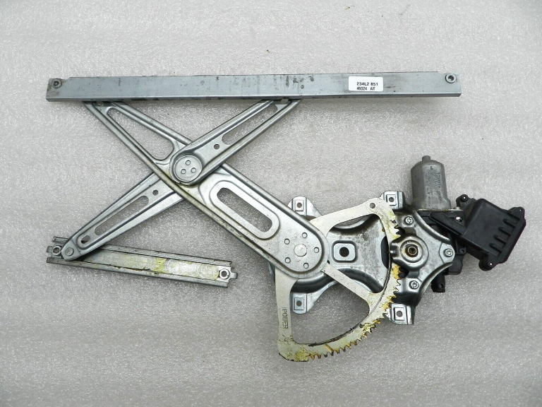 Toyota Avensis T27 Oriģinālais logu regulators priekšējais labais