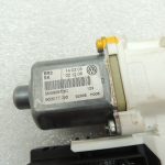 VW Tiguan 5N Logu regulatora motora durvju vadības bloks priekšējais labais 5N0959702E