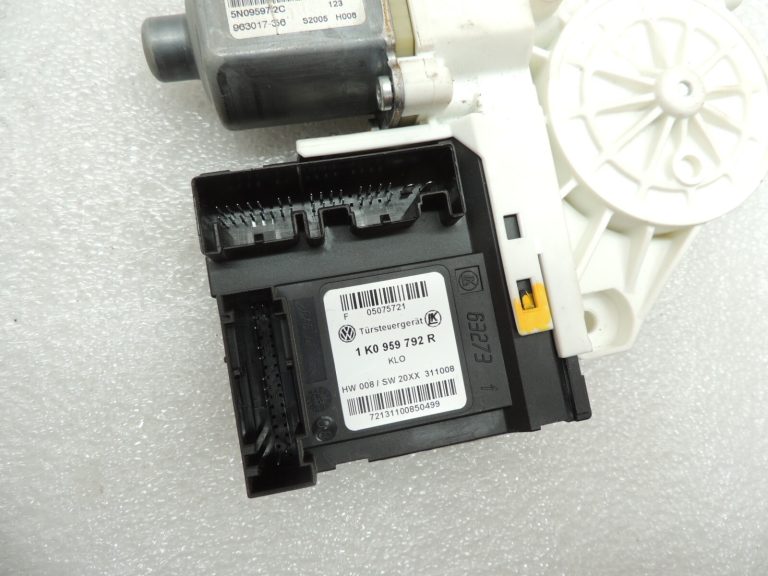 VW Tiguan 5N Logu regulatora motora durvju vadības bloks priekšējais labais 5N0959702E