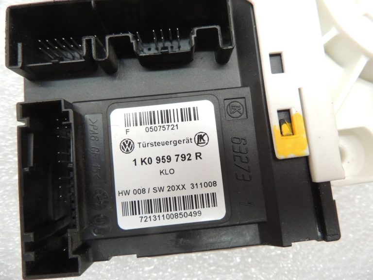 VW Tiguan 5N Logu regulatora motora durvju vadības bloks priekšējais labais 5N0959702E
