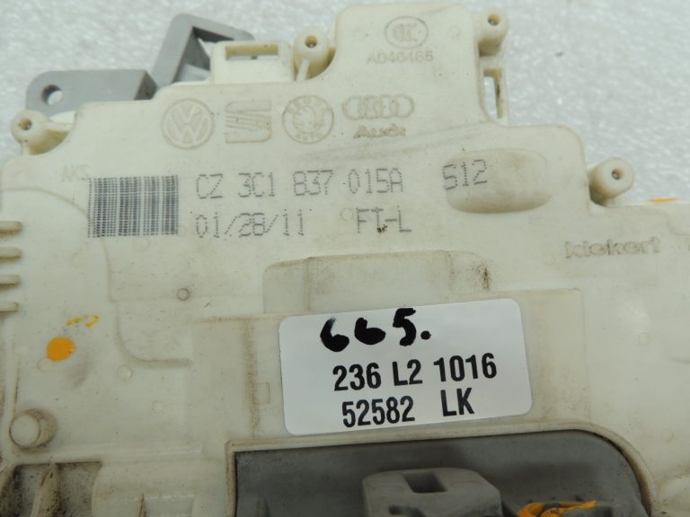 VW Tiguan 5N Passat B6 B7 Durvju slēdzene priekšējā kreisā 3C1837015A