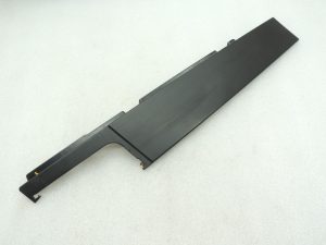 Opel Insignia B Priekšējo kreiso durvju līstes ārējais vāks 39118651