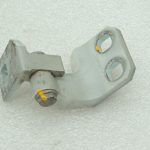 Alfa Romeo Giulietta 940 296 BIANCO GHIACCIO Labās puses augšējā durvju eņģe 50525345
