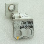 Alfa Romeo Giulietta 940 296 BIANCO GHIACCIO Labās puses augšējā durvju eņģe 50525345